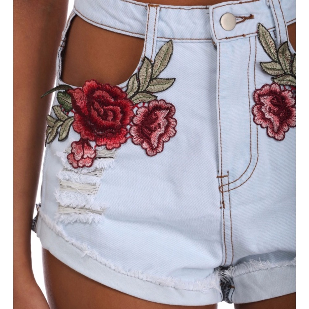 πΊ High Waist Flower embroidered shorts πΊ - Picture 5 of 8